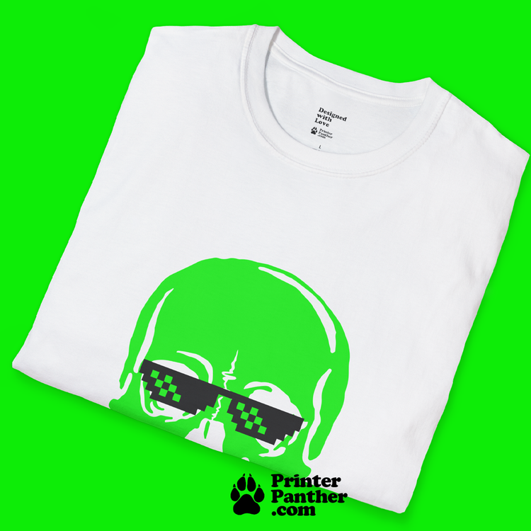 Alive and green white T-Shirt / GGs